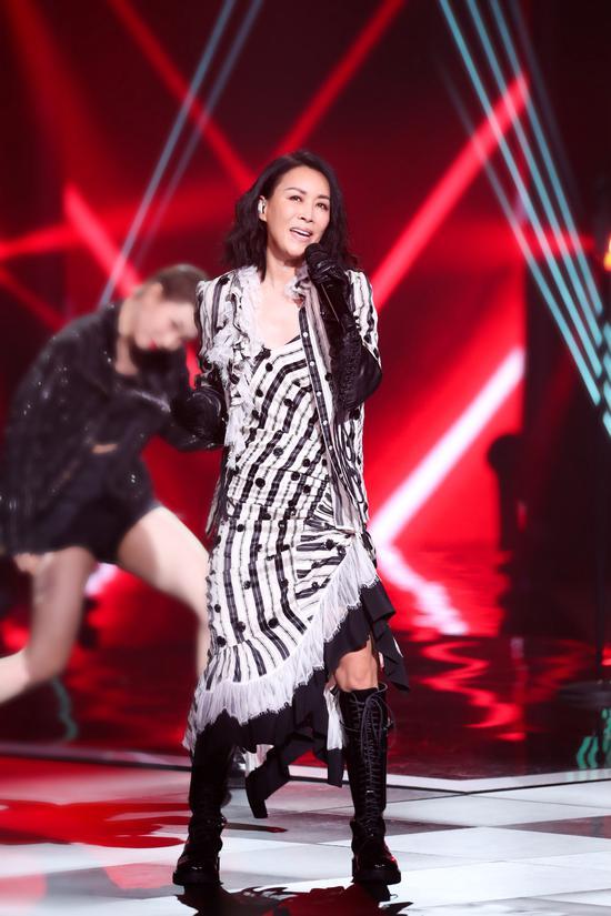 那英新歌，學(xué)習(xí)之旅的自信旋律，變化中的成就與旋律