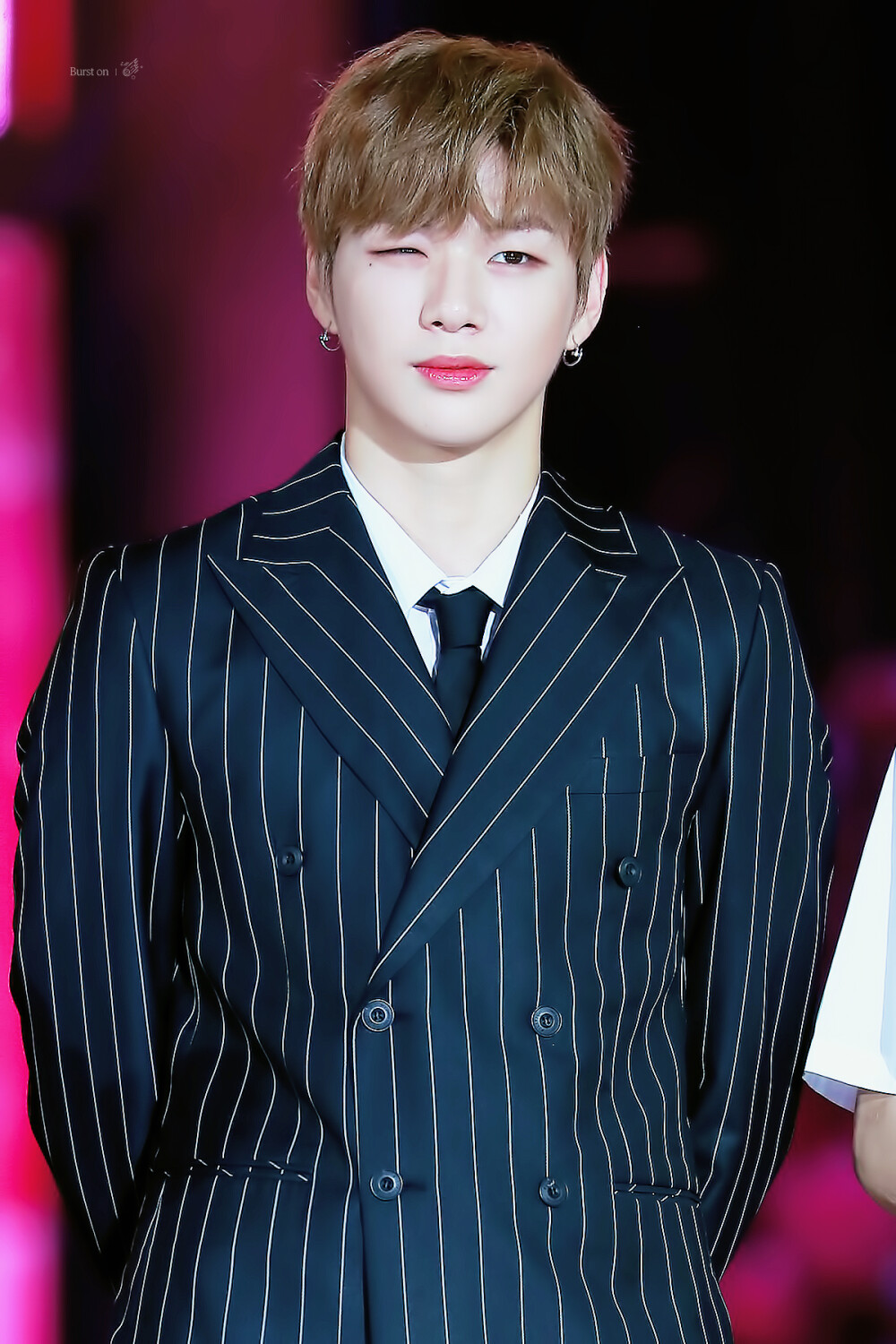 姜丹尼爾最新綜藝節(jié)目，自然美景的治愈之旅探索