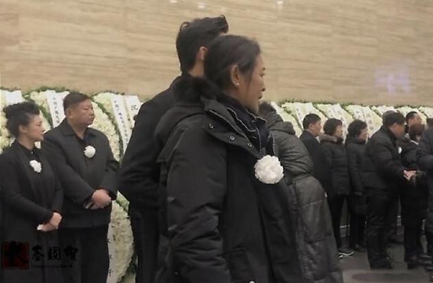 趙忠祥最新消息，科技巨頭引領(lǐng)潮流，全新高科技產(chǎn)品亮相舞臺(tái)