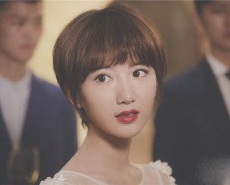 最新網(wǎng)紅短發(fā)造型詳解，時尚短發(fā)打造步驟指南與照片參考