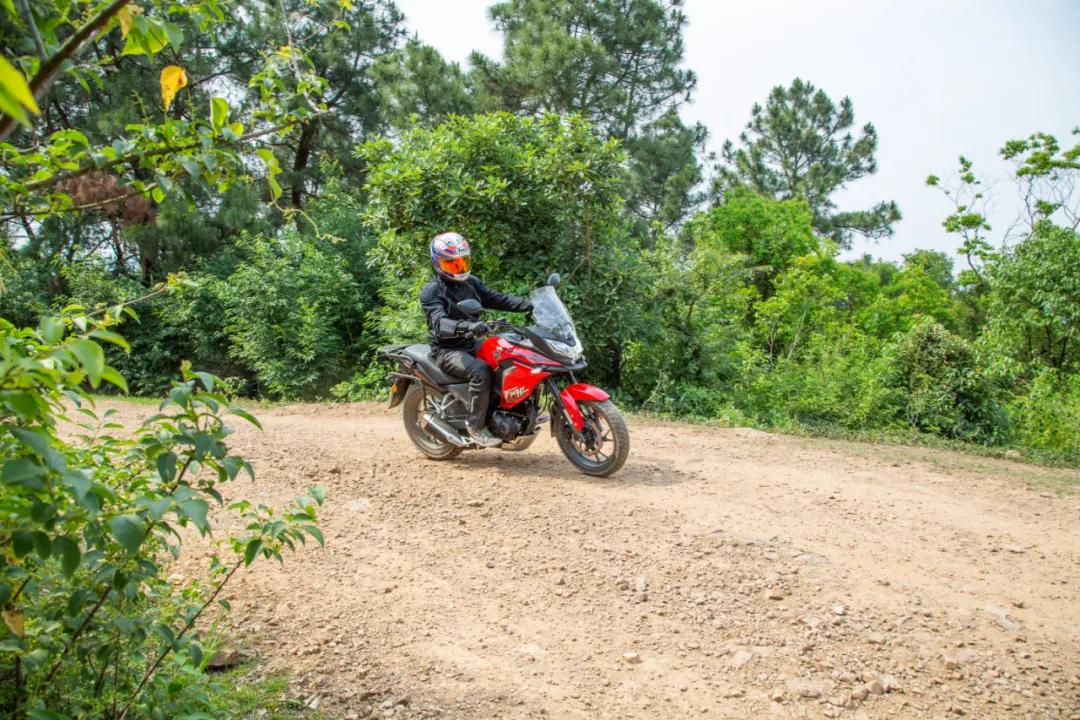 最新本田X車款評(píng)測(cè)，小巷深處的駕駛體驗(yàn)之選