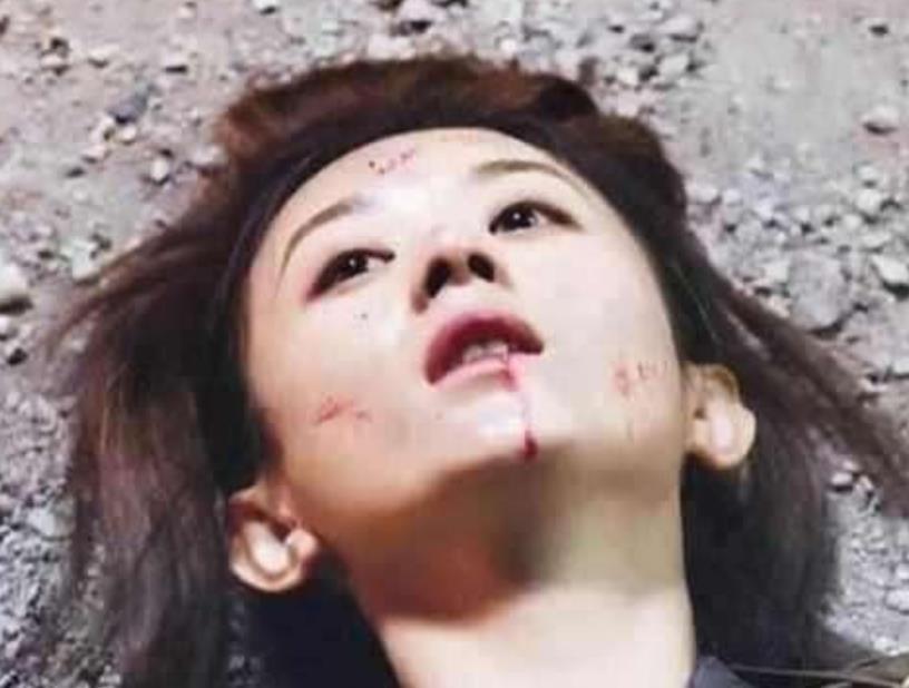 舞臺(tái)失誤到人生逆襲，演員的成長(zhǎng)與挑戰(zhàn)