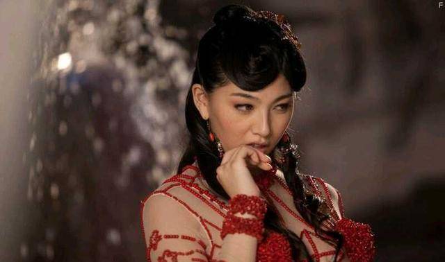 肉蒲團(tuán)女演員的勵(lì)志之旅，變化、自信與成就感的探索