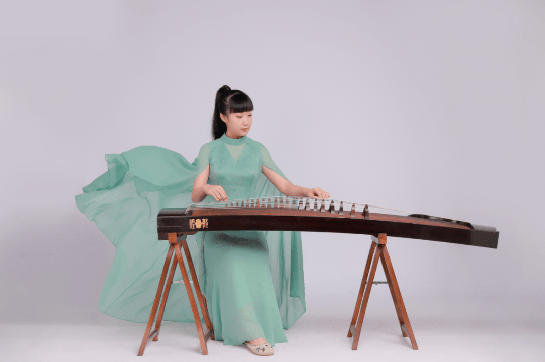 古箏明星，探尋自然美景之旅，尋找內(nèi)心的平和寧?kù)o