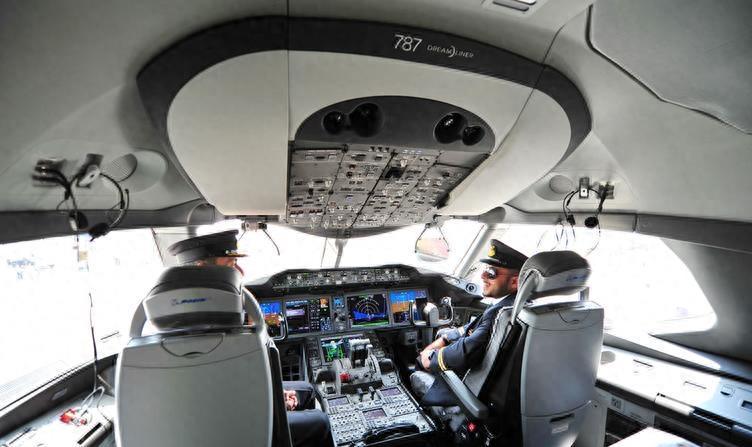 2013年飛機(jī)最新報(bào)價(jià)深度探討，以當(dāng)年市場(chǎng)為例