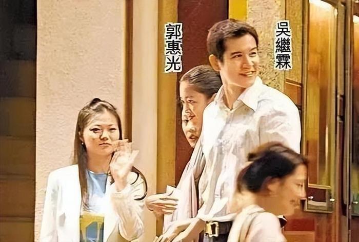 豪門寵愛，甜蜜婚姻的成長勵(lì)志之旅