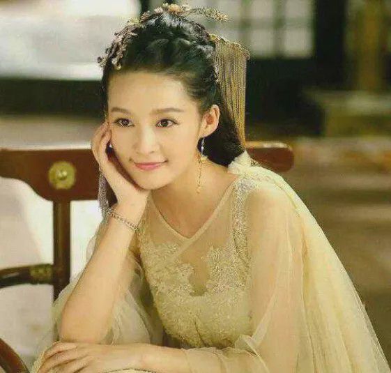 荊小八在楚喬傳中的熱血演繹，傳奇演員展現(xiàn)角色魅力！