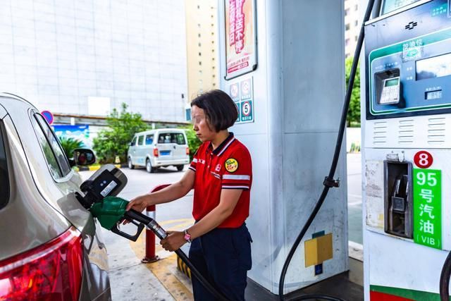 廣安汽油價(jià)格變化中的學(xué)習(xí)之路，自信與成就感的源泉