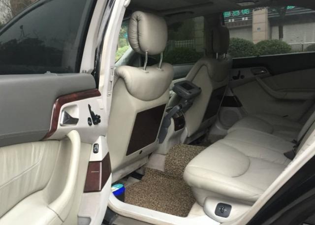 豪華與科技的完美融合，最新款大奔重磅登場