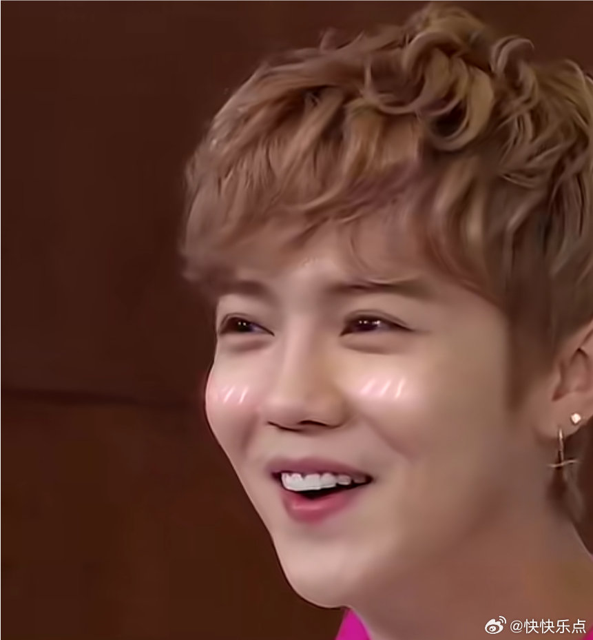 鹿晗最新消息動(dòng)態(tài)，城市音符與友情旋律的碰撞