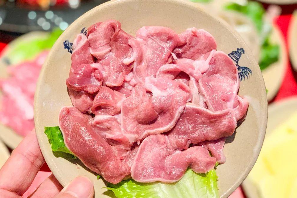 小巷深處的最新火鍋菜品，味覺盛宴的驚喜探索