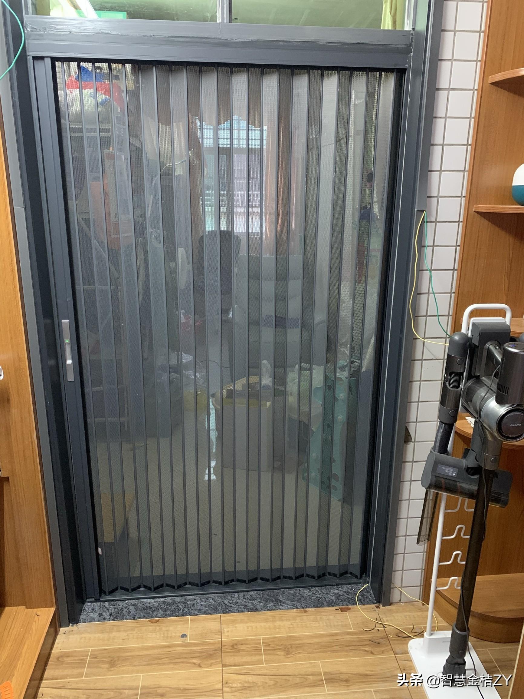 最新折疊門，開啟變化之門，自信邁向成功之路的時尚之選