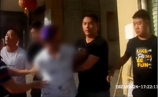 高科技引領偷窺新潮流，最新偷窺視頻獨家呈現(xiàn)