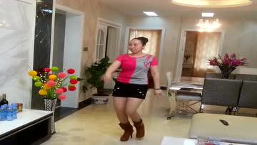 南昌玲玲最新睡衣，自然美景之旅的時尚邀請