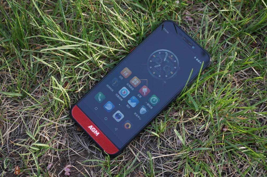 重磅新品手機(jī)亮相，科技魅力一網(wǎng)打盡！