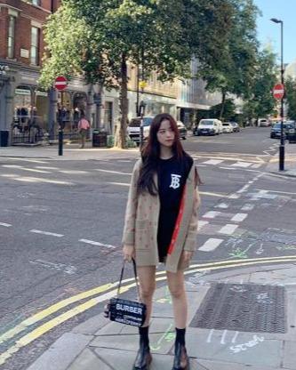 金智秀機場最新動態(tài)，時尚前沿與科技創(chuàng)新的交融之地