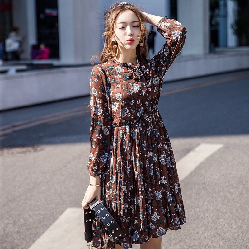 最新碎花裙時尚風(fēng)潮，讓你成為春日焦點！