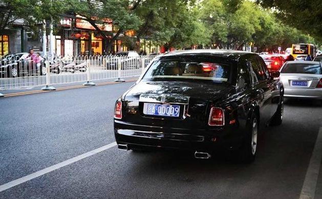 探索未知魅力小店，最新手機(jī)小號(hào)隱秘于小巷之中