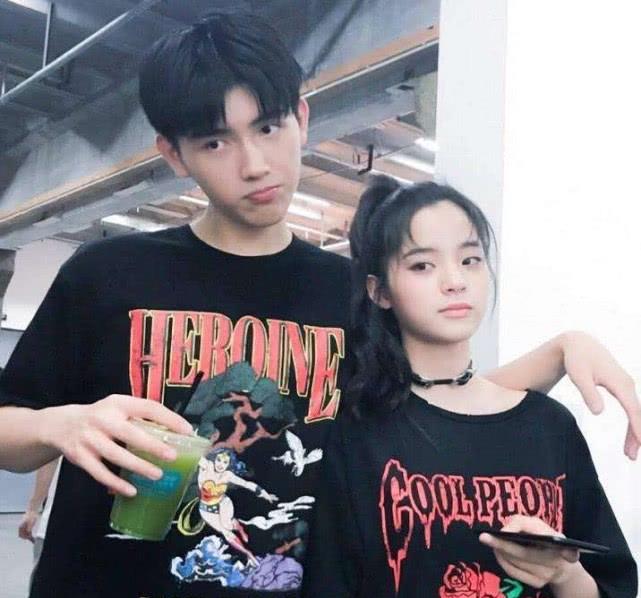 陳飛宇與歐陽(yáng)娜娜，時(shí)代之光下的新星璀璨閃耀之旅